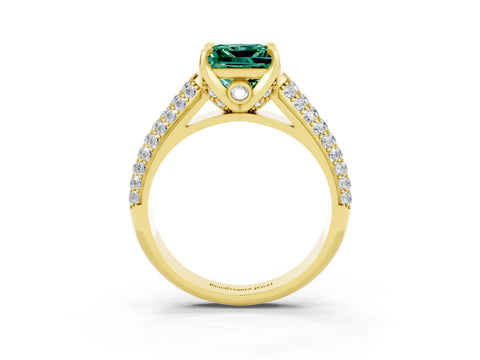 Yellow gold Princess Cut Green Sapphire Solitaire Ring with Three-Row Pavé Band and Four-Prong Setting_15