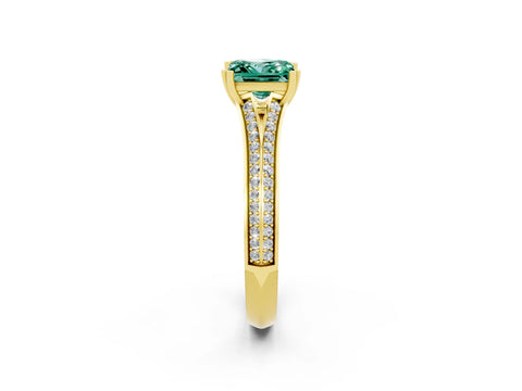 Yellow gold Princess Cut Green Sapphire Split Shank Engagement Ring with Pavé Band_2