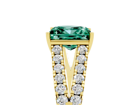 Yellow gold Princess Cut Green Sapphire Split Shank Pavé Engagement Ring with Four-Prong Setting_17