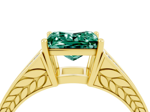 Yellow gold Princess Cut Green Sapphire Split Shank Ring with Pavé Band and Four-Prong Setting_4