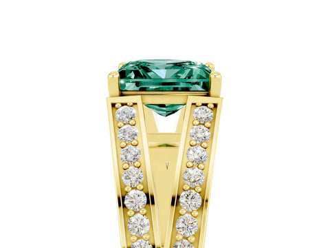 Yellow gold Princess Cut Green Sapphire Split Shank Ring with Pavé Band and Four-Prong Setting_5