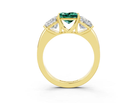 Yellow gold Princess Cut Green Sapphire Three-Stone Ring with Four-Prong Setting and Classic Band_3