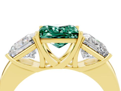 Yellow gold Princess Cut Green Sapphire Three-Stone Ring with Four-Prong Setting and Classic Band_4