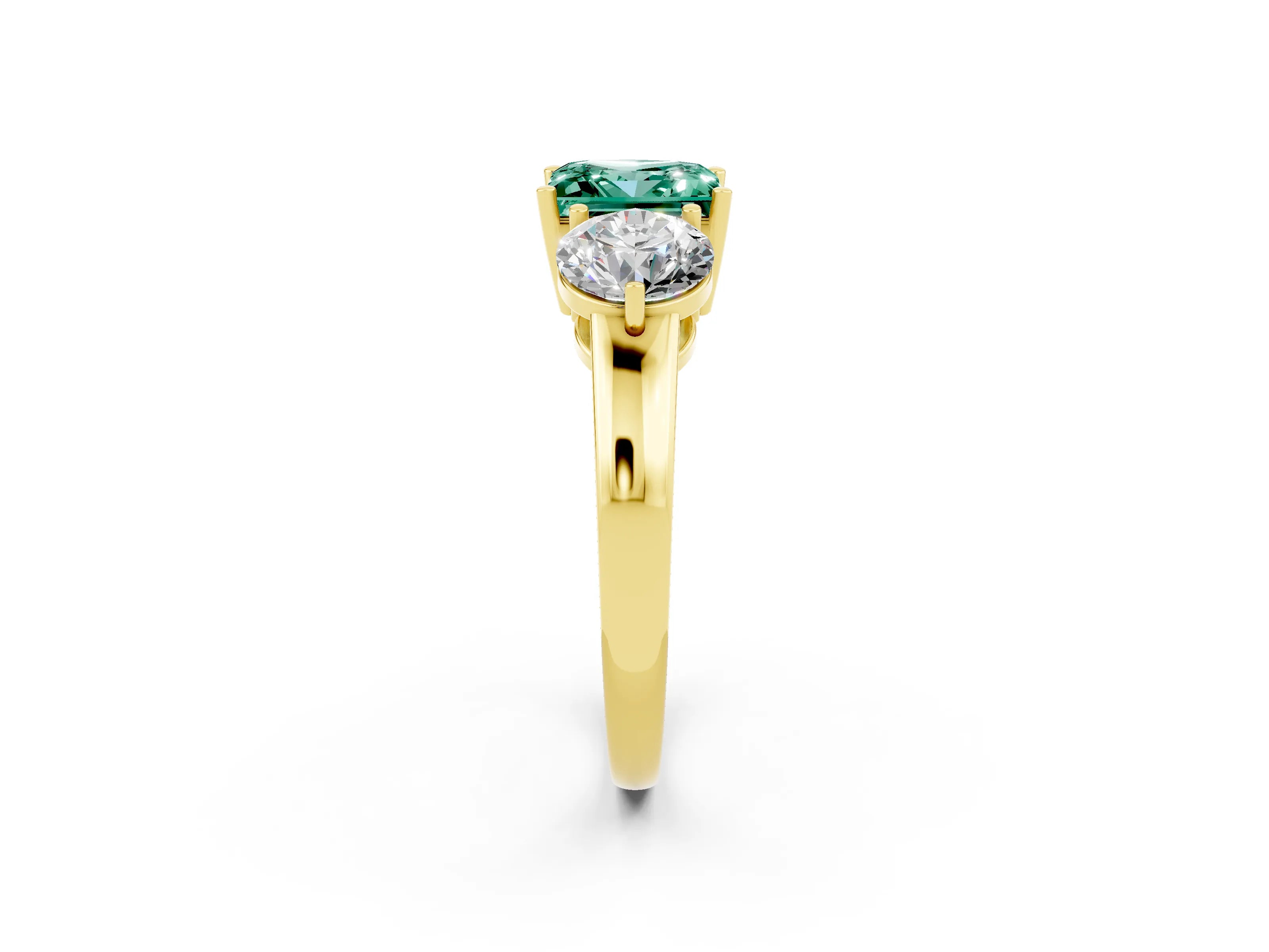 Yellow gold Princess Cut Green Sapphire Three-Stone Ring with Prong Setting and Classic Band_2