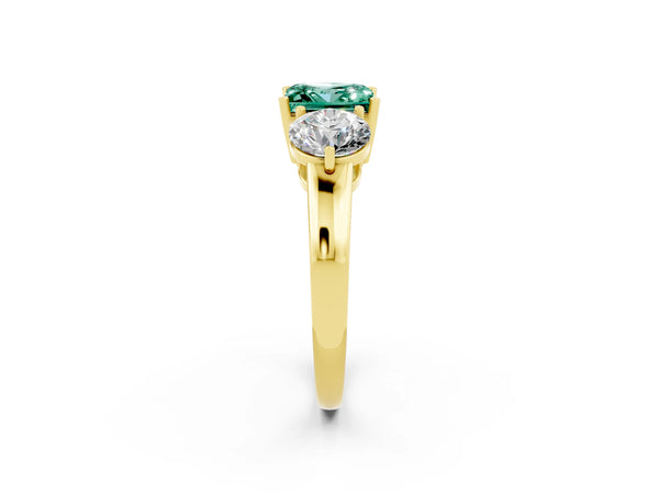 Yellow gold Princess Cut Green Sapphire Three-Stone Ring with Prong Setting and Classic Band