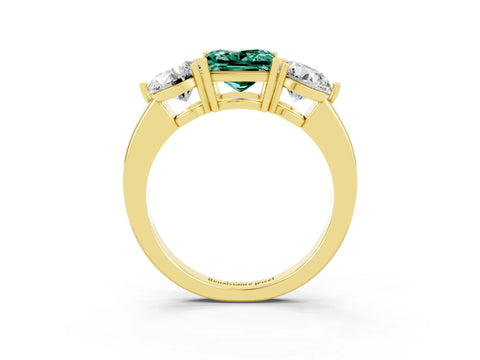 Yellow gold Princess Cut Green Sapphire Three-Stone Ring with Prong Setting and Classic Band_3
