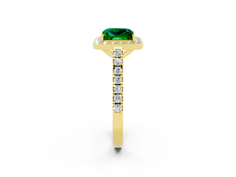Yellow gold Princess Cut Halo Diamond Ring with Pavé Band and Three-Prong Setting_2