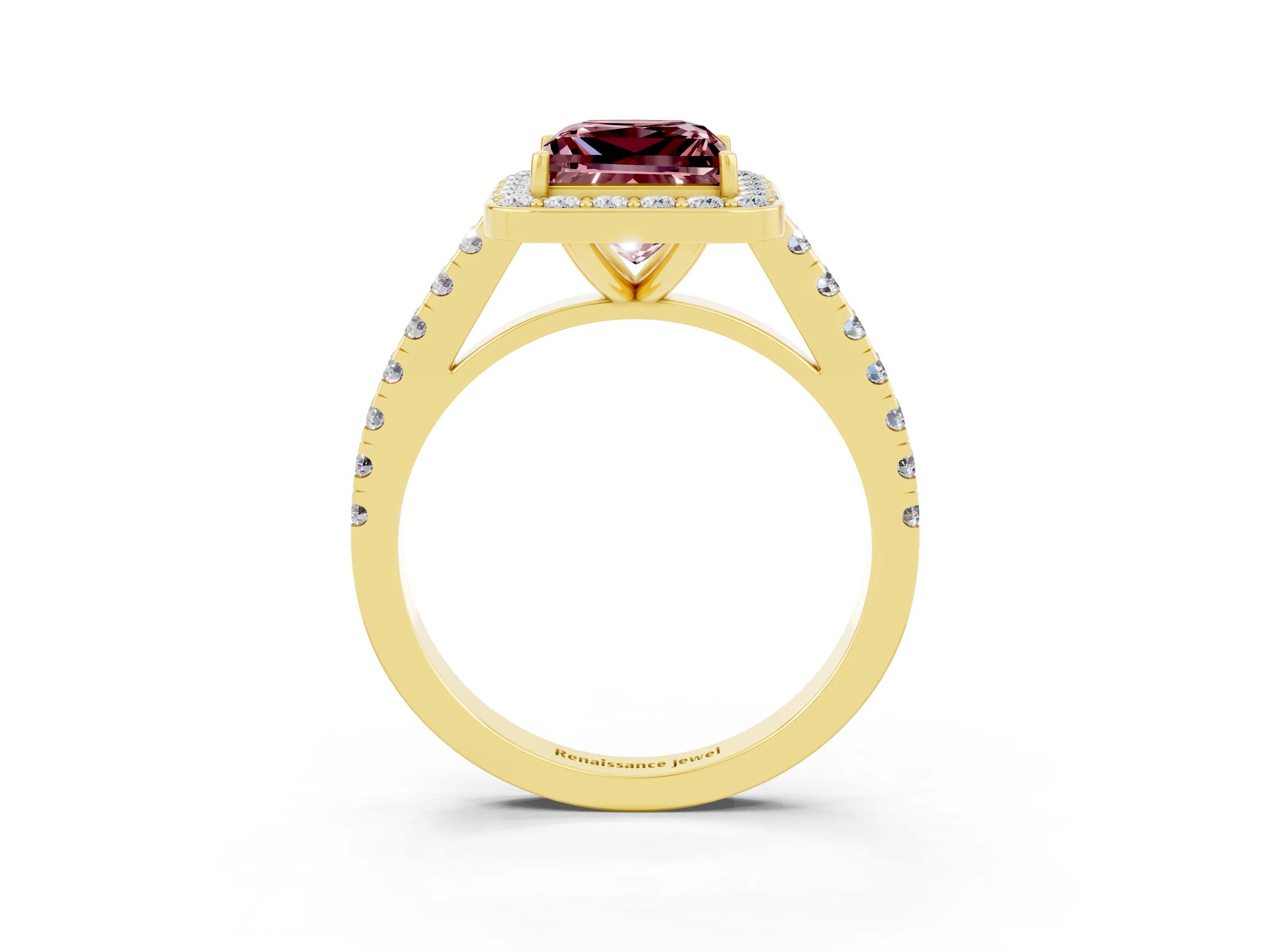 Yellow gold Princess Cut Halo Diamond Ring with Pavé Band and Three-Prong Setting_3