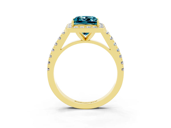Yellow gold Princess Cut Halo Diamond Ring with Pavé Band and Three-Prong Setting