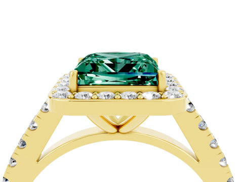 Yellow gold Princess Cut Halo Diamond Ring with Pavé Band and Three-Prong Setting_4