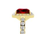 Yellow gold Princess Cut Halo Diamond Ring with Pavé Band and Three-Prong Setting_5