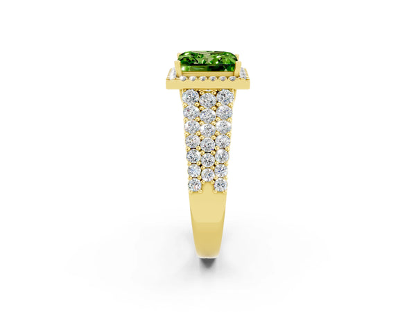 Yellow gold Princess Cut Halo Pavé Diamond Engagement Ring with Split Shank and Four-Prong Setting
