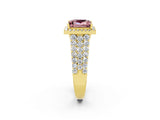 Yellow gold Princess Cut Halo Pavé Diamond Engagement Ring with Split Shank and Four-Prong Setting_2