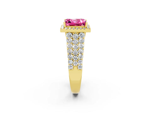Yellow gold Princess Cut Halo Pavé Diamond Engagement Ring with Split Shank and Four-Prong Setting_2
