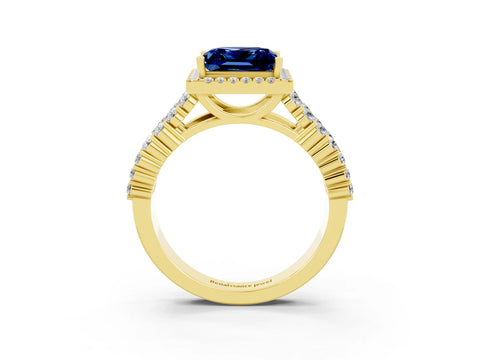 Yellow gold Princess Cut Halo Pavé Diamond Engagement Ring with Split Shank and Four-Prong Setting_3