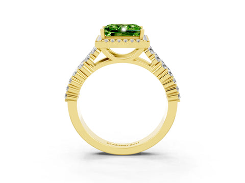 Yellow gold Princess Cut Halo Pavé Diamond Engagement Ring with Split Shank and Four-Prong Setting_3
