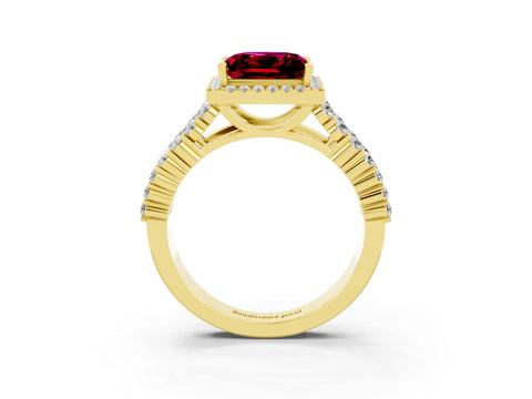 Yellow gold Princess Cut Halo Pavé Diamond Engagement Ring with Split Shank and Four-Prong Setting_3