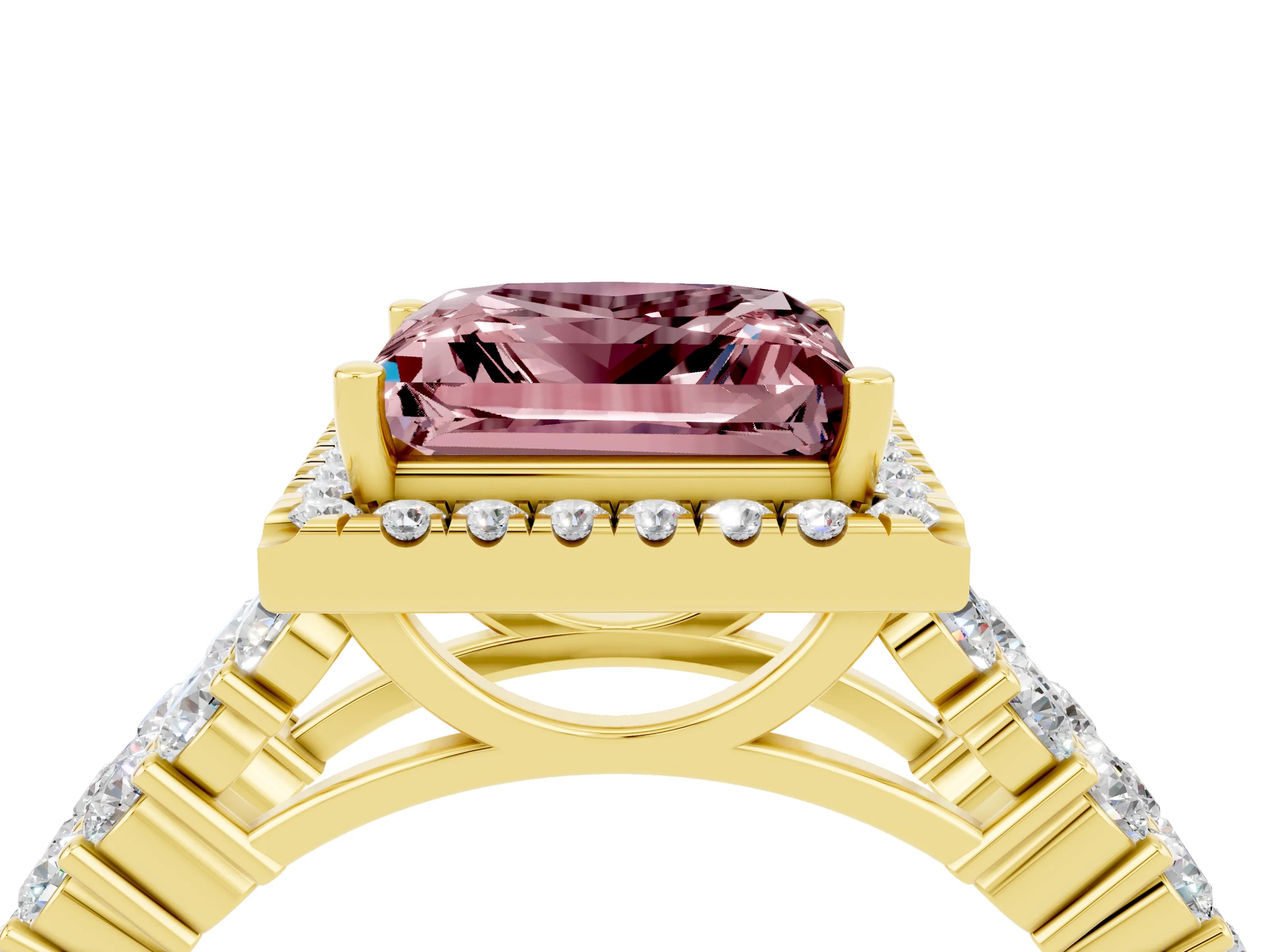 Yellow gold Princess Cut Halo Pavé Diamond Engagement Ring with Split Shank and Four-Prong Setting_4