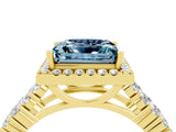 Yellow gold Princess Cut Halo Pavé Diamond Engagement Ring with Split Shank and Four-Prong Setting_4