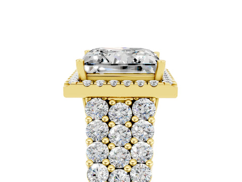 Yellow gold Princess Cut Halo Pavé Diamond Engagement Ring with Split Shank and Four-Prong Setting_5