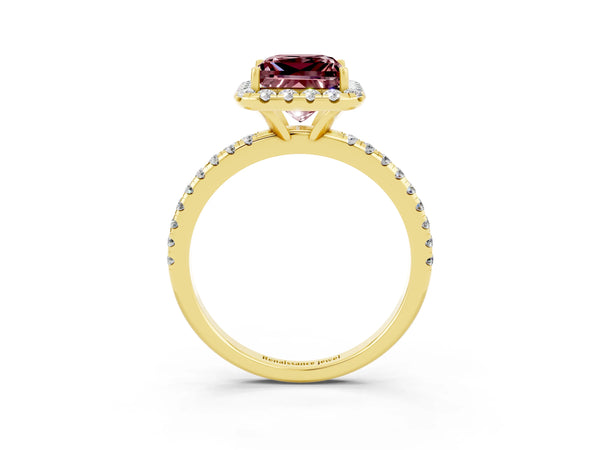 Yellow gold Princess Cut Halo Round Diamond Pavé Band Four-Prong Ring