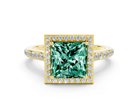 Yellow gold Princess Cut Halo Round Diamond Pavé Band with Four-Prong Setting