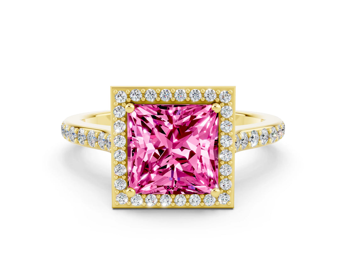 Yellow gold Princess Cut Halo Round Diamond Pavé Band with Four-Prong Setting