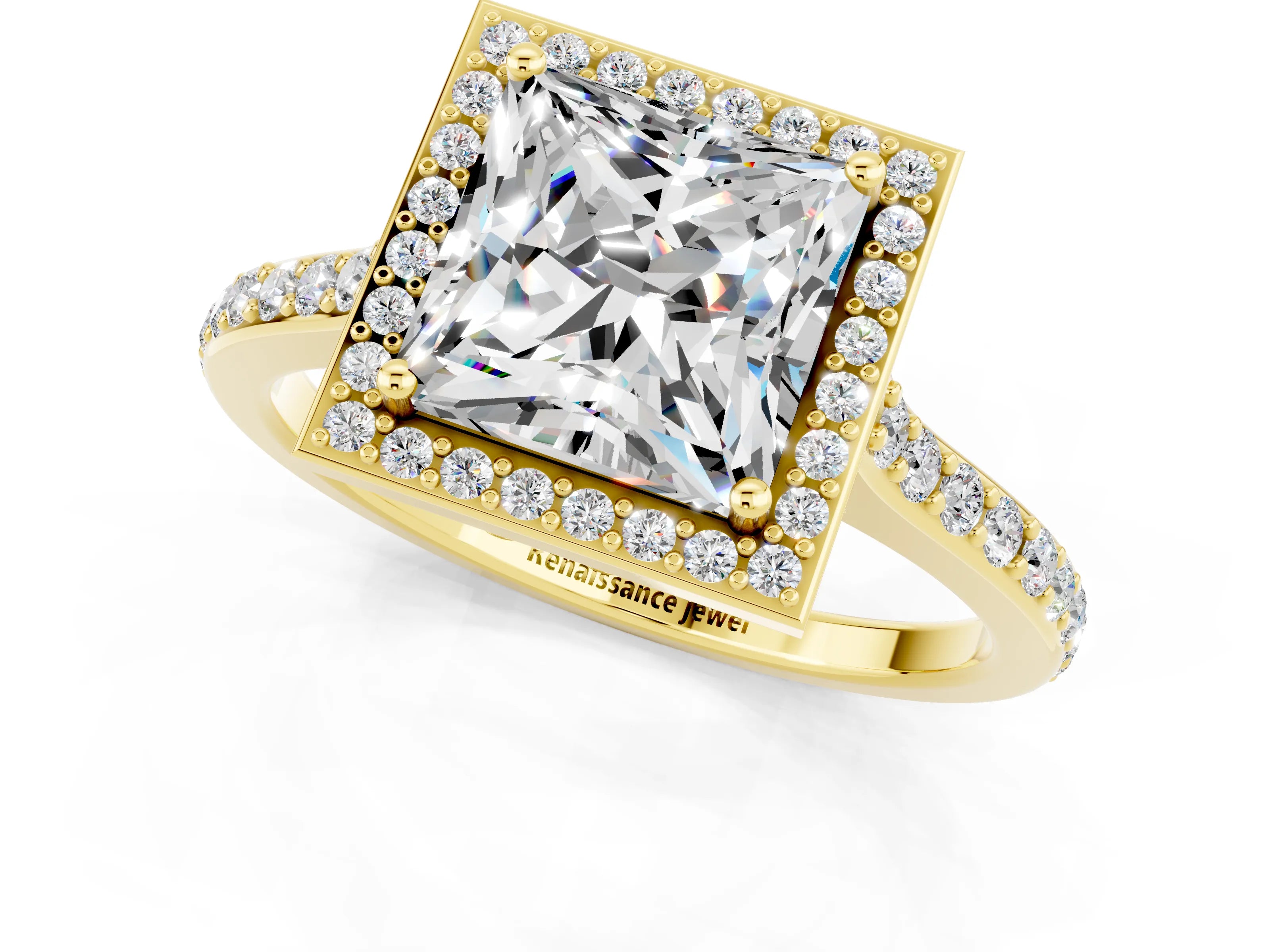 Yellow gold Princess Cut Halo Round Diamond Pavé Band with Four-Prong Setting_1
