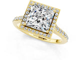 Yellow gold Princess Cut Halo Round Diamond Pavé Band with Four-Prong Setting_1