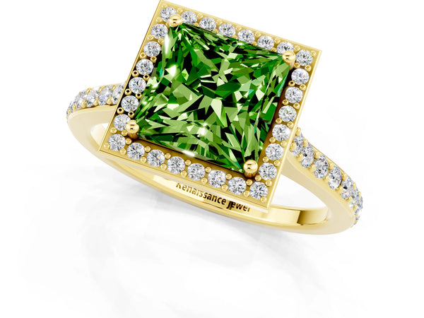 Yellow gold Princess Cut Halo Round Diamond Pavé Band with Four-Prong Setting