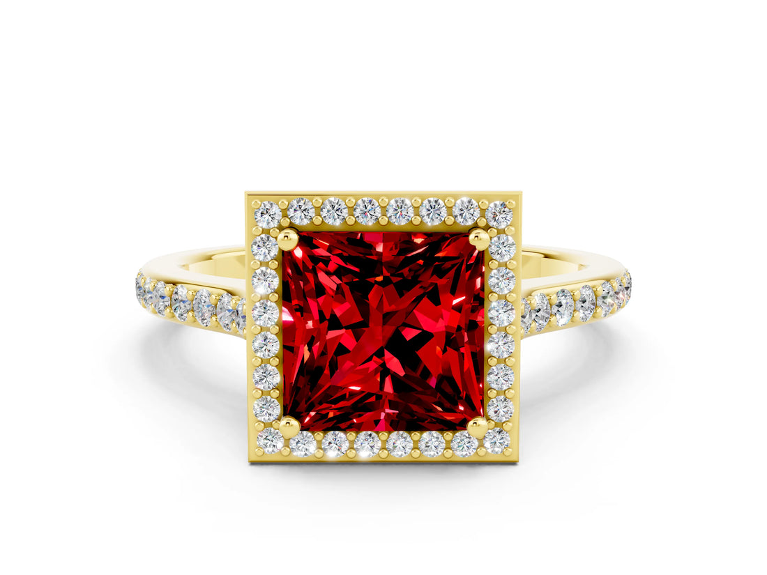 Yellow gold Princess Cut Halo Round Diamond Pavé Band with Four-Prong Setting