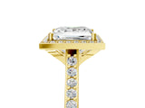 Yellow gold Princess Cut Halo Round Diamond Pavé Band with Four-Prong Setting_32