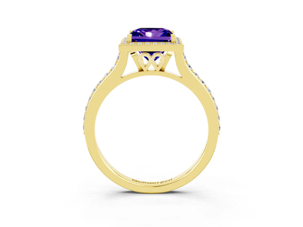 Yellow gold Princess Cut Tanzanite Halo Engagement Ring with Round Pavé Shoulders and Prong Setting