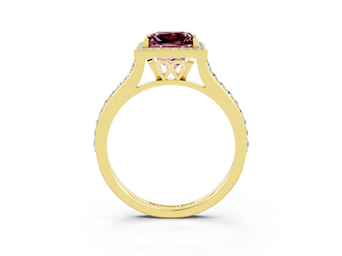 Yellow gold Princess Cut Halo Round Diamond Pavé Band with Four-Prong Setting_3