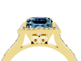 Yellow gold Princess Cut Halo Round Diamond Pavé Band with Four-Prong Setting_4