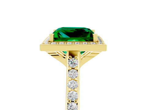 Yellow gold Princess Cut Halo Round Diamond Pavé Band with Four-Prong Setting_5