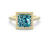 Yellow gold Princess Cut Halo Round Diamond Pavé Band with Four-Prong Setting