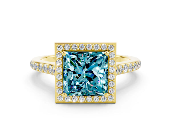 Yellow gold Princess Cut Halo Round Diamond Pavé Band with Four-Prong Setting