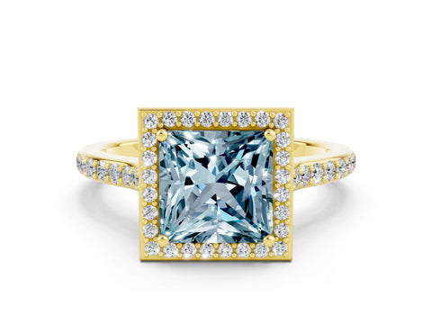 Yellow gold Princess Cut Halo Round Diamond Pavé Band with Four-Prong Setting
