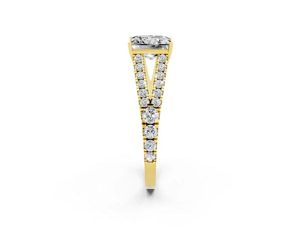 Yellow gold Princess Cut Moissanite Split Shank Pavé Engagement Ring with Four-Prong Setting