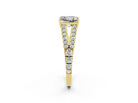 Yellow gold Princess Cut Moissanite Split Shank Pavé Engagement Ring with Four-Prong Setting_14