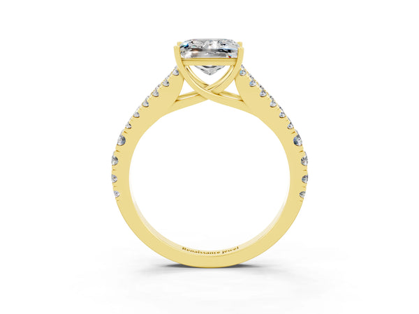 Yellow gold Princess Cut Moissanite Split Shank Pavé Engagement Ring with Four-Prong Setting