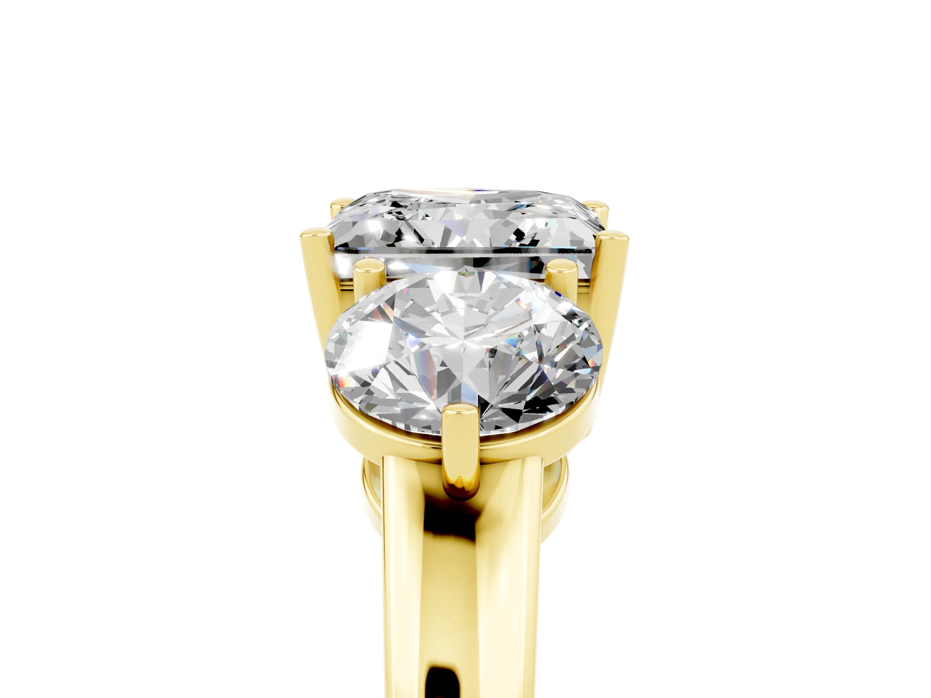 Yellow gold Princess Cut Moissanite Three-Stone Ring with Prong Setting and Classic Band_5