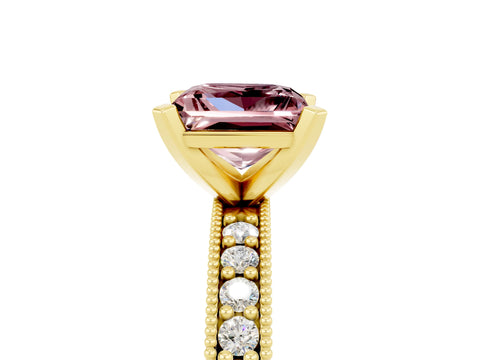 Yellow gold Princess Cut Morganite Milgrain Pavé Engagement Ring with Four-Prong Setting_17
