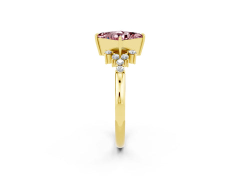 Yellow gold Princess Cut Morganite Ring with Side Stones and Four-Prong Setting_38