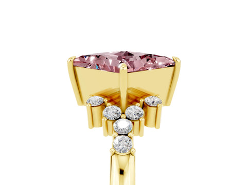 Yellow gold Princess Cut Morganite Ring with Side Stones and Four-Prong Setting_41