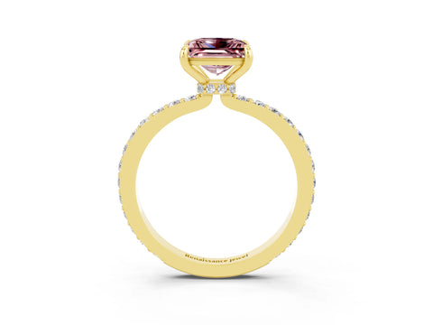 Yellow gold Princess Cut Morganite Solitaire Engagement Ring with Pavé Band and Four-Prong Setting_3