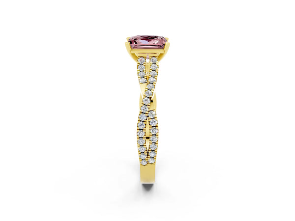 Yellow gold Princess Cut Morganite Solitaire Engagement Ring with Twisted Pavé Band and Four-Prong Setting