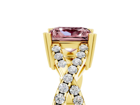 Yellow gold Princess Cut Morganite Solitaire Ring with Four-Prong Setting and Twisted Pavé Band_5