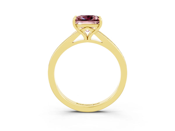Yellow gold Princess Cut Morganite Solitaire Ring with Pavé Band and Prong Setting